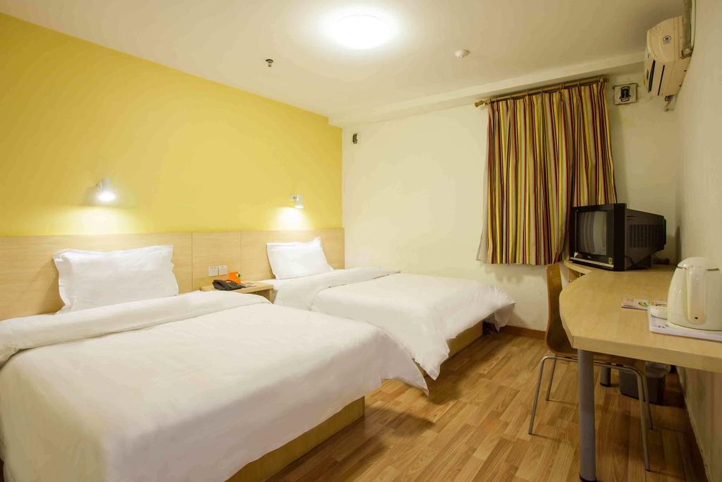 ホテル 7Days Premium Shenzhen Che Gong Miao 部屋 写真