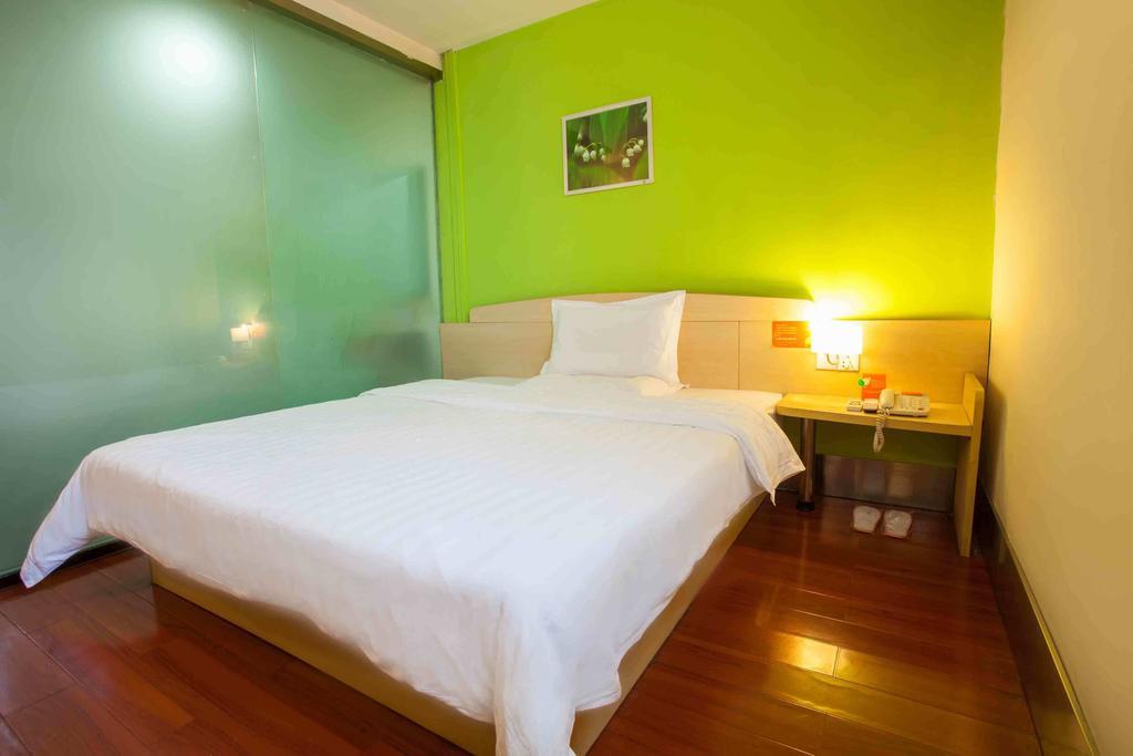 ホテル 7Days Premium Shenzhen Che Gong Miao 部屋 写真